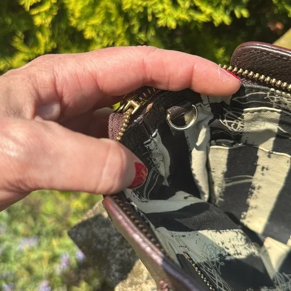 GUC Vivienne Westwood Executive Dark Brown Handbag ( shoulder strap missing) - Picture 12 of 13